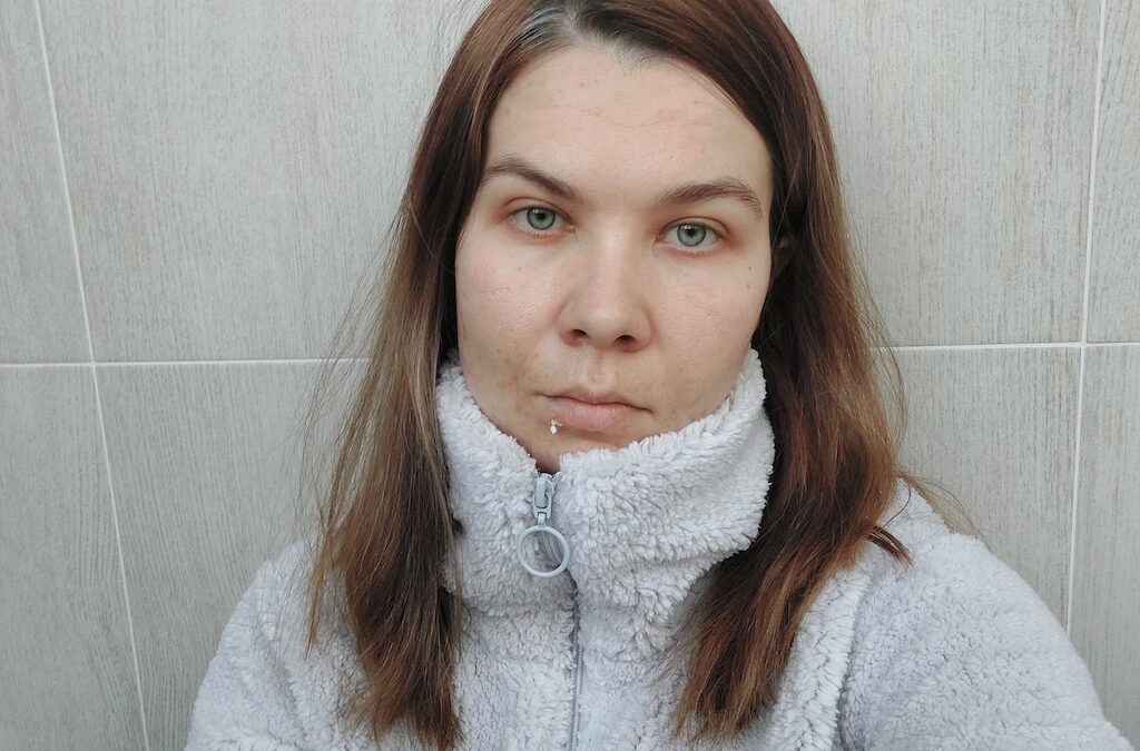 „Nie wiadomo, co jest bezpieczniejsze — pozostać bez jedzenia w domu czy jechać pod ostrzałem”, Anastasia Starostenko, 29 lat, Mariupol — Kijów — Iwano-Frankiwsk